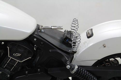 Kit Asiento Solo - Indian Scout '15-Post.